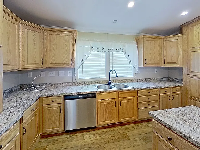 751 Natalie Ln — Photo 5
