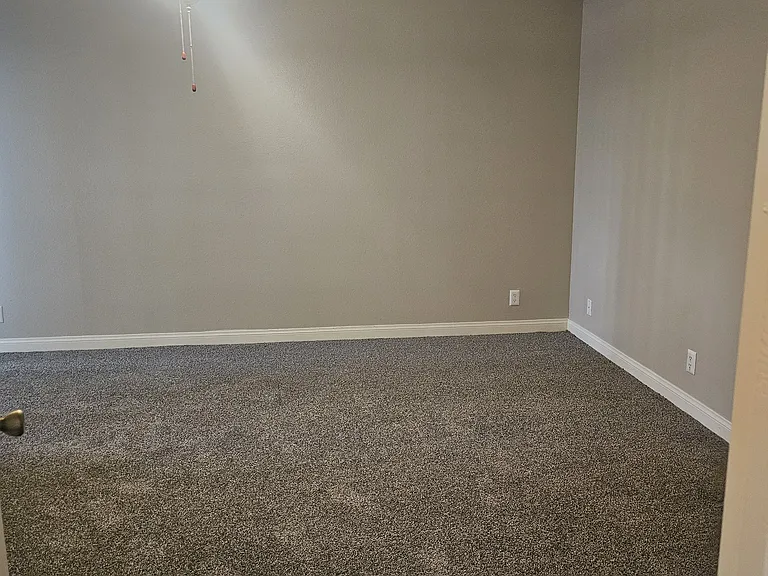 5231 Pioneer Ave #204 — Photo 17