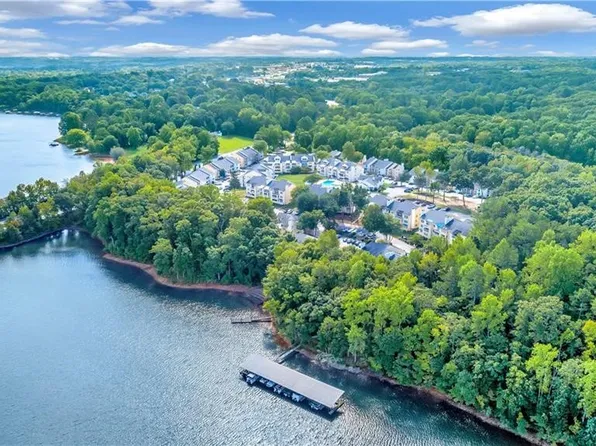 1204 Northlake Dr, Anderson, SC 29625