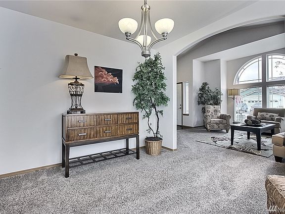 4th image of 15018 80th Avenue Ct E