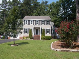 8006 Flag Tail Dr, Midlothian, VA 23112