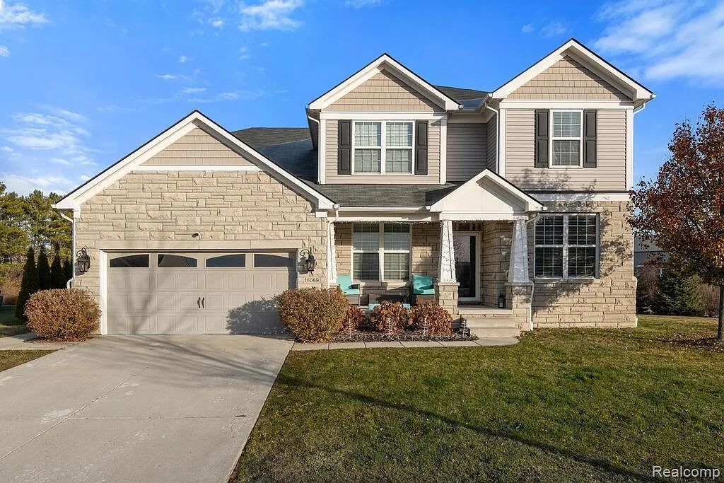 16089 Diamante Dr photo 1
