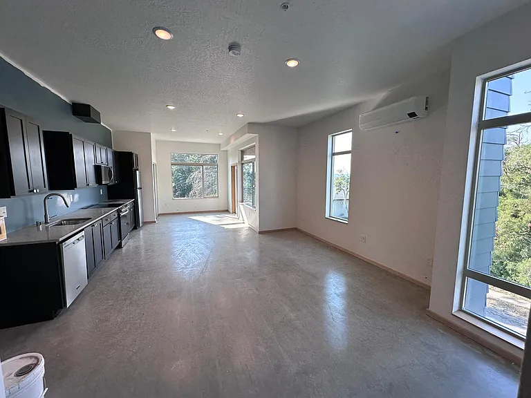 605 S Adams St #201 — Photo 15