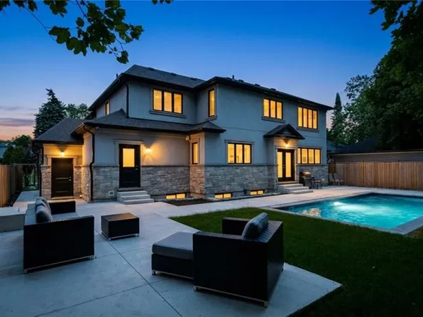 540 Weir Ave, Oakville, ON L6L 4X4