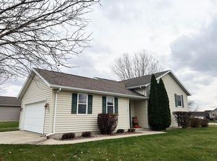 100 Casey St, Fox Lake, WI 53933