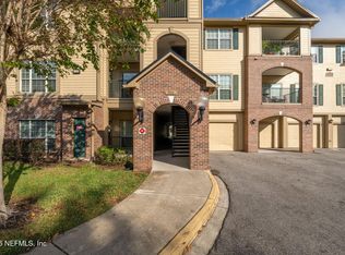 7800 POINT MEADOWS Drive #918, Jacksonville, FL 32256