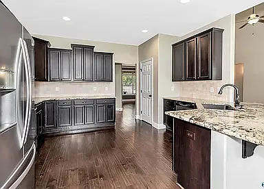 115 Woodmere Ct — Photo 12