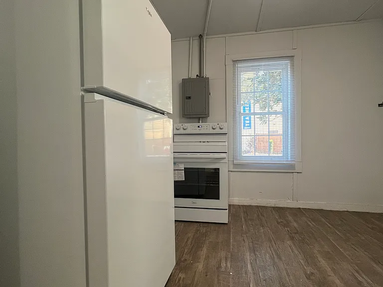 93 Thomas St — Photo 13