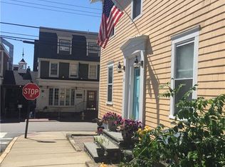2 Dearborn St #3, Newport, RI 02840