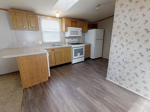 2nd image of 300 Pearl St #120