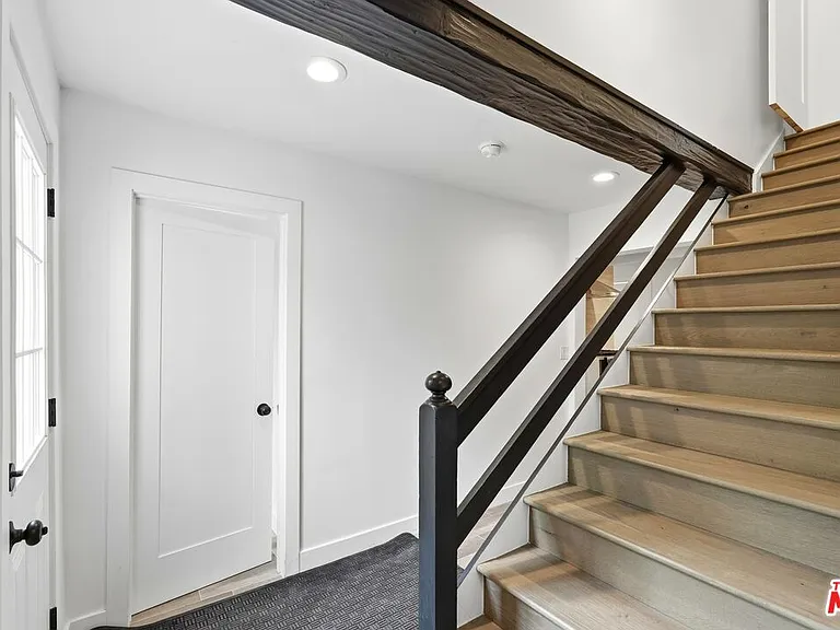 5452 Harcross Dr — Photo 36