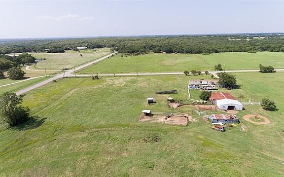 2nd image of 7589 Shady Oak Dr