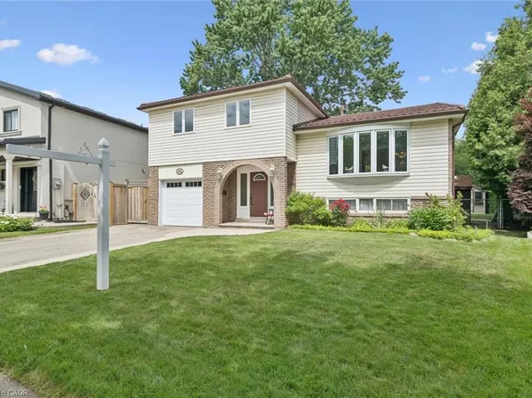495 Tipperton Cres, Oakville, ON L6L 5E1