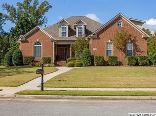 2710 Kentshire Cir SE, Owens Cross Roads, AL 35763