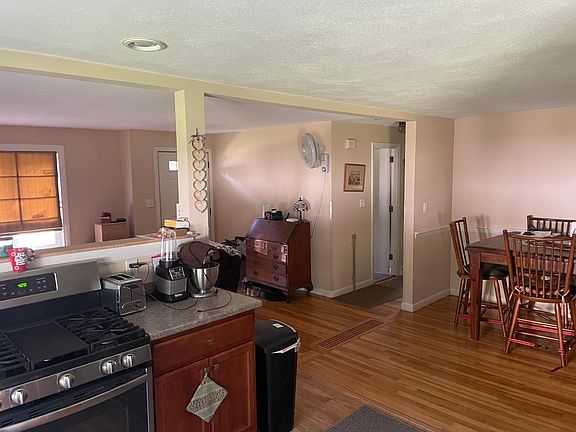 4th image of 6 Cannon Hill Road Ext