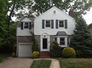 750 Addison St, Woodmere, NY 11598