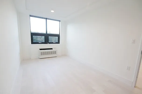 Rented by Modern Spaces | media 26