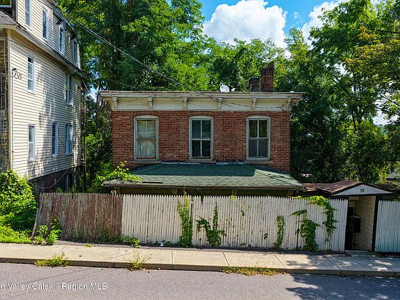 2nd image of 38 Division Street