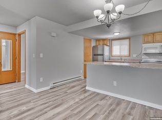 1777 Maricopa Dr APT C, Oshkosh, WI 54904