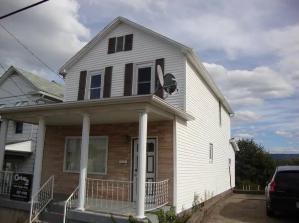 236 Hillside Ave, Edwardsville, PA 18704