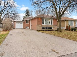 17 Harper Rd, Brampton, ON L6W 2W3