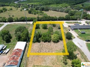 Meadowbend Dr, Richmond, TX 77469