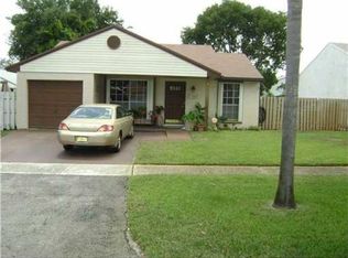 1240 SW 85th Ter, Pembroke Pines, FL 33025