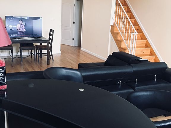 2nd image of 20 Colon Ave