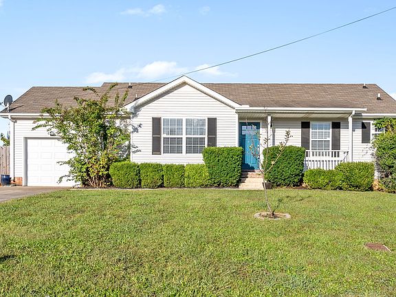 2nd image of 1324 Burchett Dr