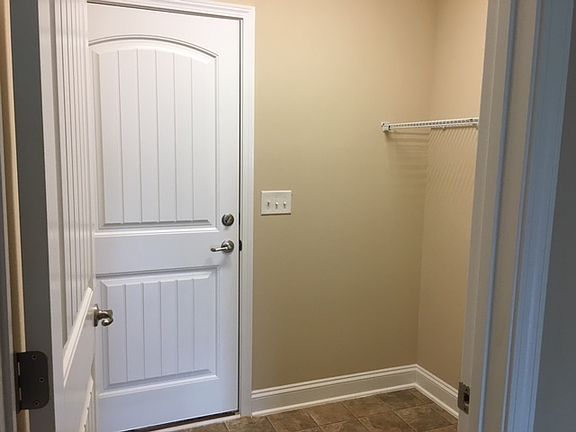 3rd image of 359 Huntwood Dr