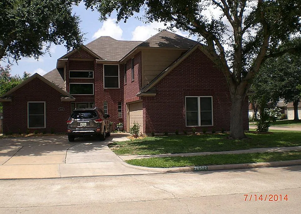 20502 Valley Wells Dr