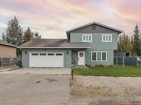 1111 Shannon Dr, Fairbanks, AK 99701