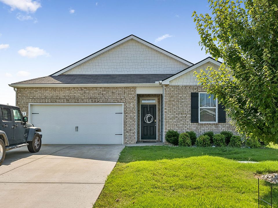 1st image of 432 Lauren Ln
