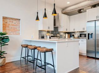122 College St #202, Asheville, NC 28801