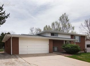 1419 N Murray Blvd, Colorado Springs, CO 80915
