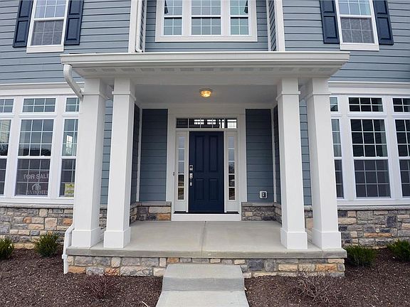 Located on 0011 in Parkwood in New Albany, OH
