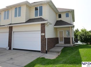 9217 Arcadia Ave, Omaha, NE 68134