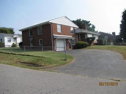 2nd image of 1202 Washington Ave