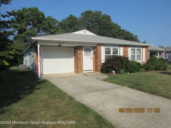 56 Lauren Lane, Brick, NJ 08723