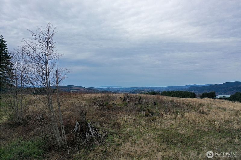5th image of 4 Hagen Road