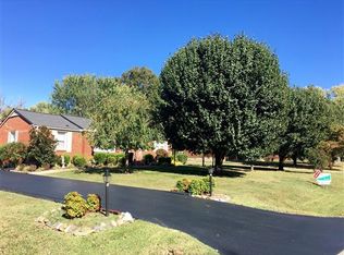 2402 Driftwood Dr, Springfield, TN 37172