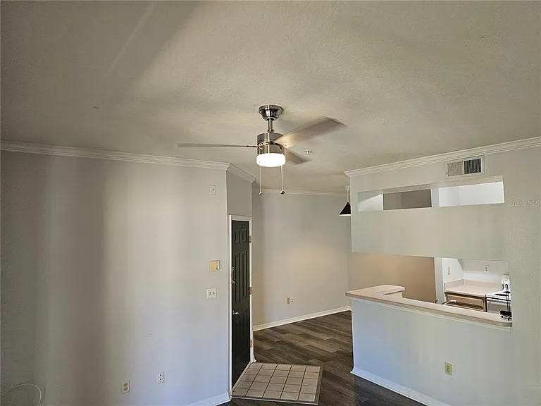 5620 Pinnacle Heights Cir #304 — Photo 11