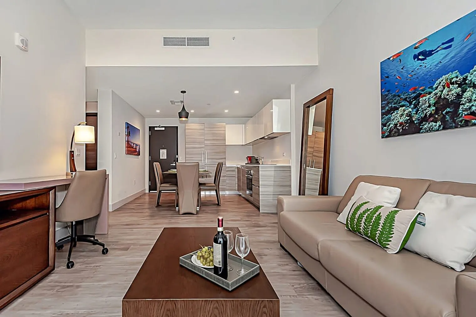 1 bed, 1.0 bath, 742 sqft, $4,429 — Photo 1
