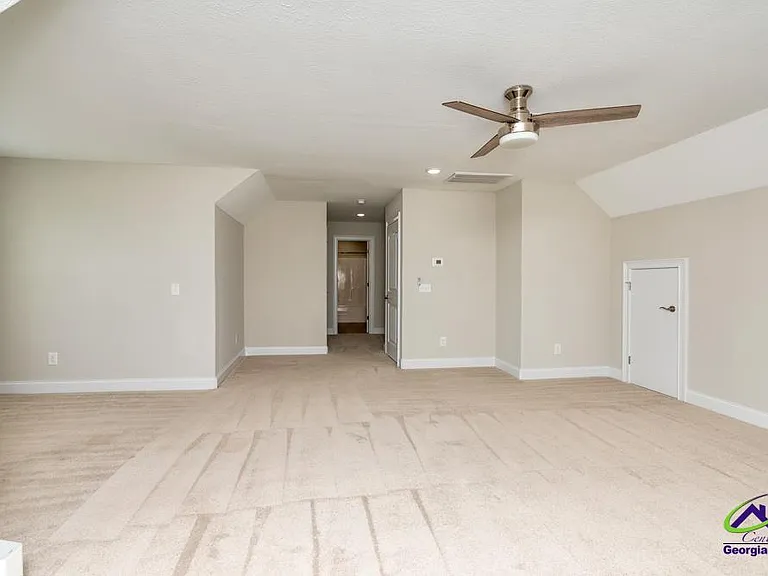 101 Georgia Dean St — Photo 39