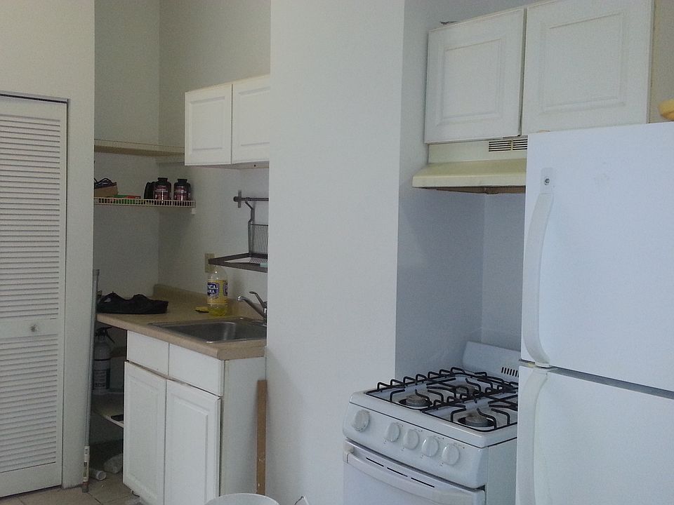 2nd image of 130 69th St APT 6