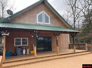 426 Threeway Rd, Yellville, AR 72687