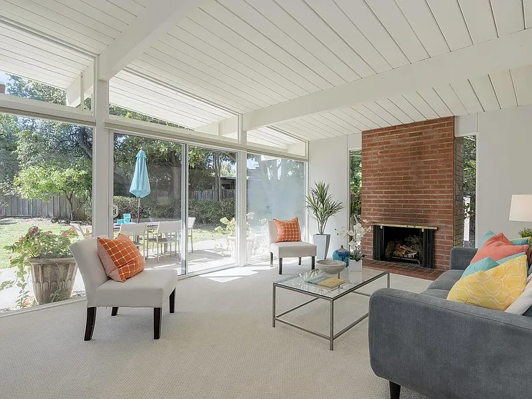 3311 Thomas Dr — Photo 5