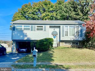 967 Marbrook Ln, York, PA 17404