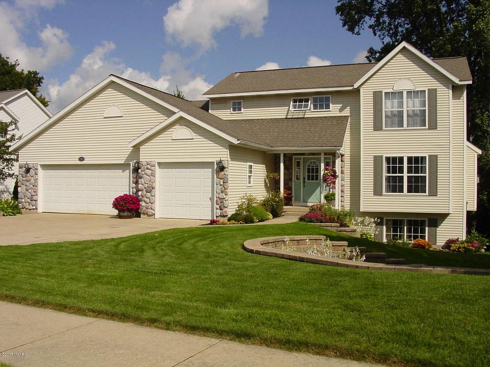 1st image of 2425 Palm Dale Dr SW