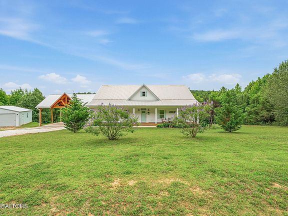 4th image of 140 Culton Ln